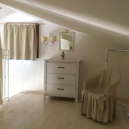 Apartment Borgo Della Luna